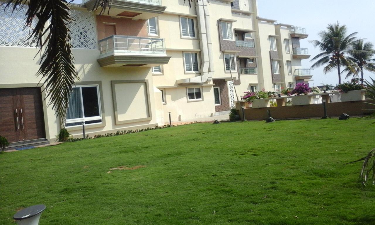 Blue Bay Resort Puri Exterior foto